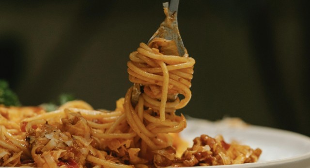 Revelan circuitos neuronales que promueven la alimentación por hambre y la suprimen por placer
