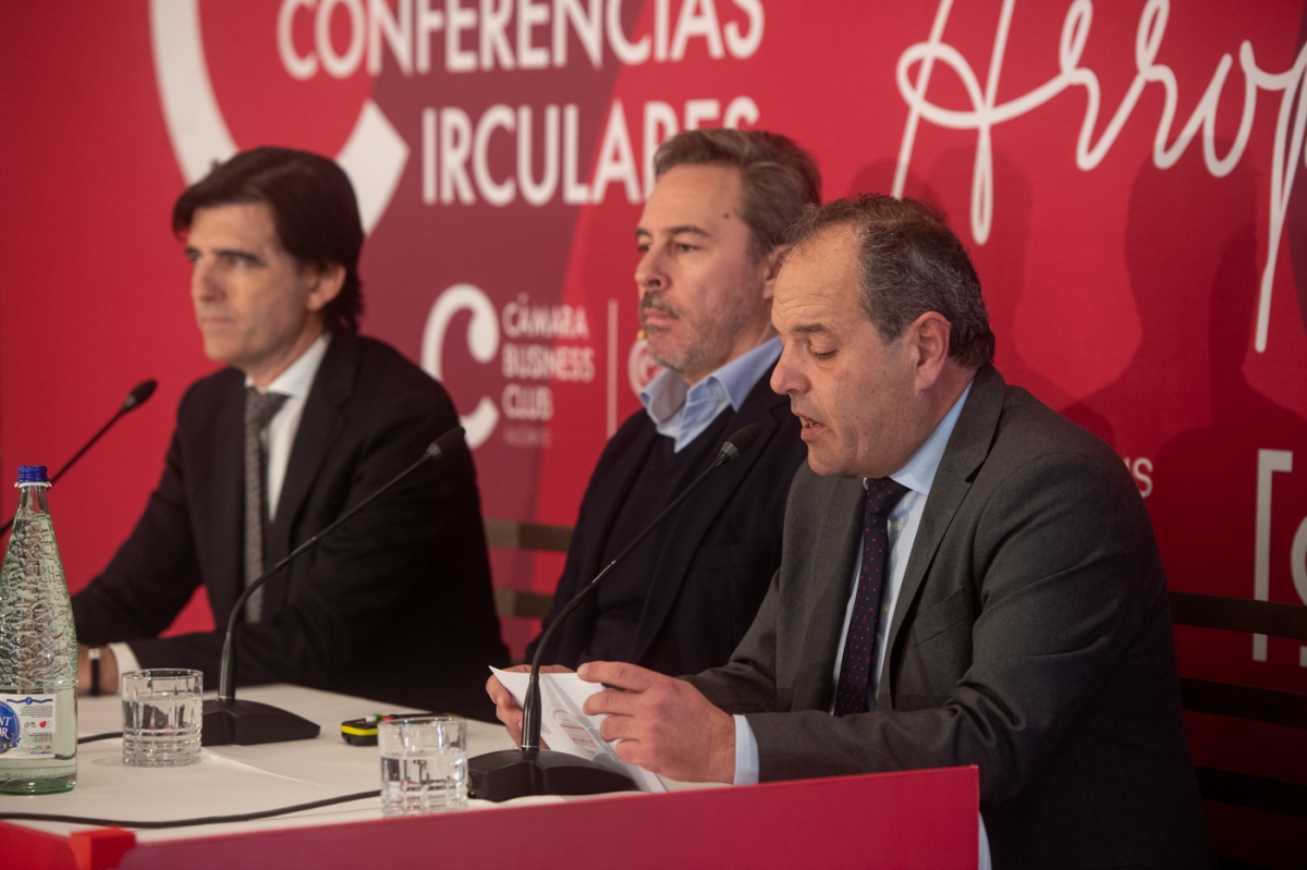 Dimas Gimeno en la Conferencia Circular del Cámara Business Club en Elche. - Foto: RAFA MOLINA Dimas Gimeno en la Conferencia Circular del Cámara Business Club en Elche.