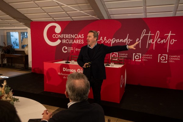 El retail y la era del 'value plus': así cambia el cliente joven las reglas, según Dimas Gimeno