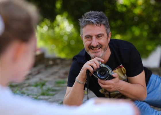 Toni Miranda, el fotógrafo contador de historias que Alcoy ganó gracias a la crisis de la construcción