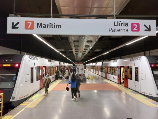 Desconvocan los paros en el metro de Valencia y Alicante por la firma del convenio de FGV