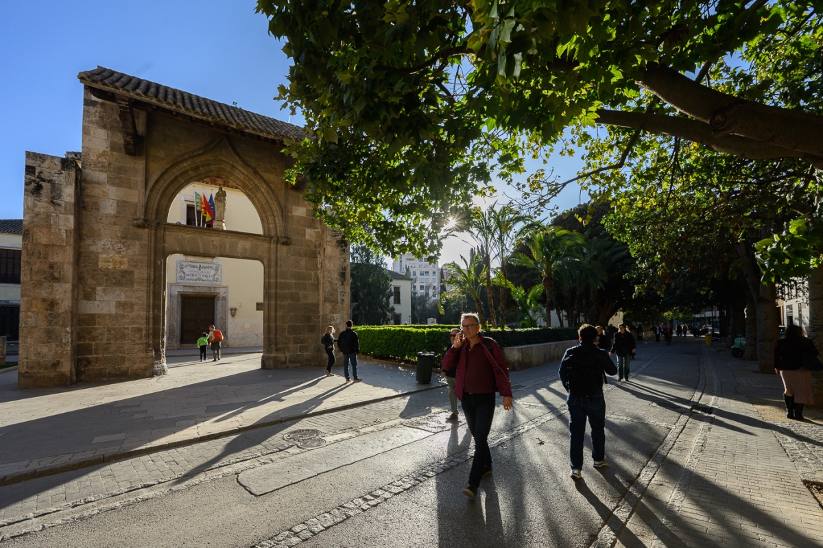 Por una València vertical… y literal: en qué edificio transcurriría tu próxima novela 