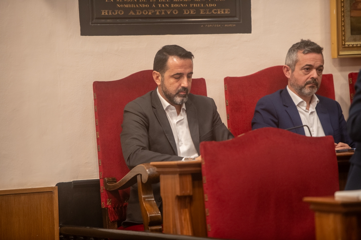 Ceses y nuevos nombramientos, los encajes de Vox Elche con sus asesores: ahora vuelven a ser 4