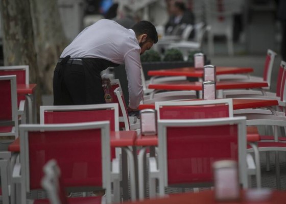 Radiografía del empleo en Castellón: comercio y bares crean dos de cada tres trabajos en un año
