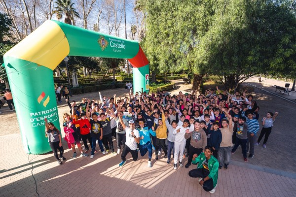 Más de 200 niños participan en 'Corre tu propia Maratón', la actividad para promover el deporte juvenil 