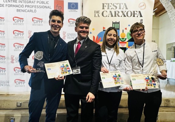 La Escuela de Hostelería de Castelló, primer premio de cocina y coctelería en un concurso autonómico