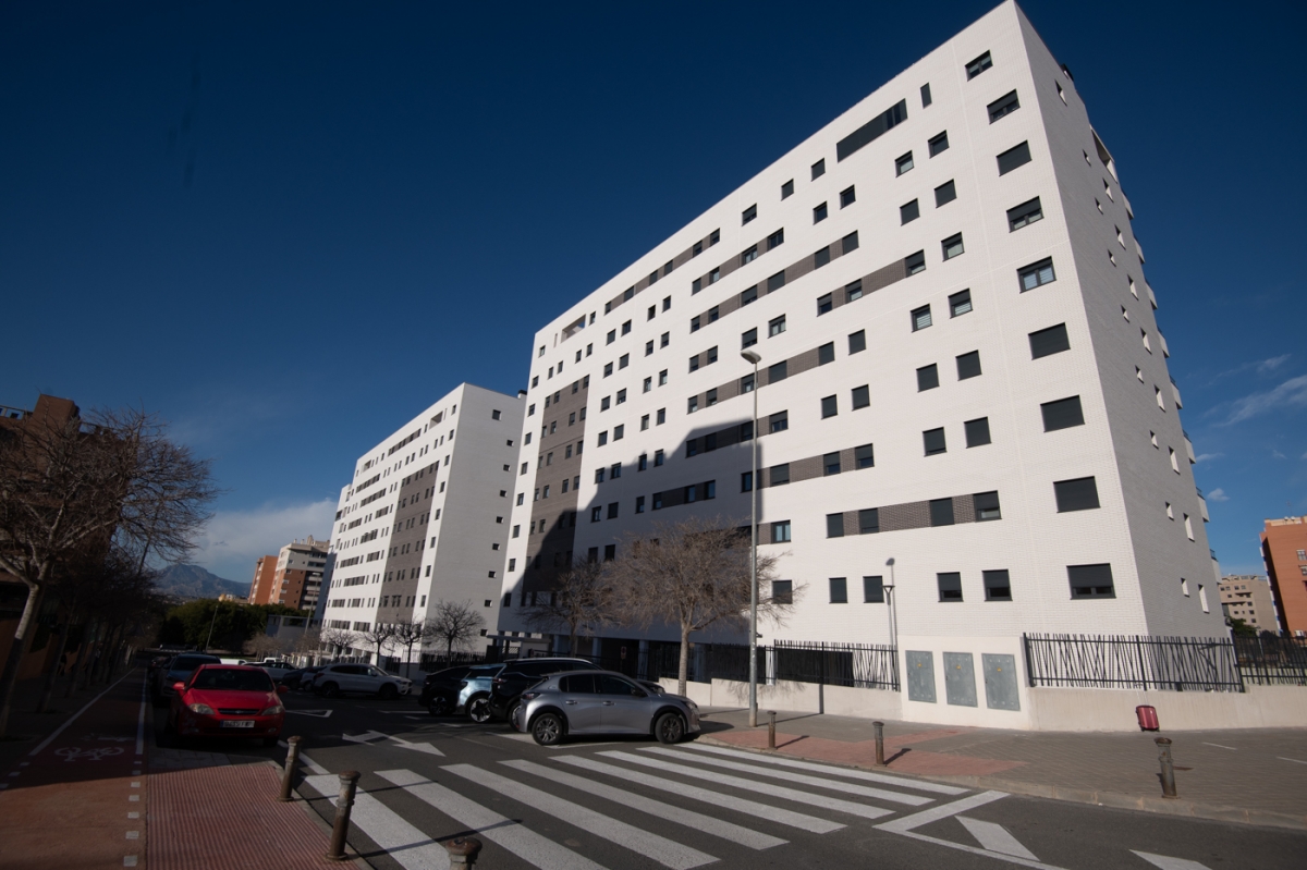 Vivienda detecta descuadres entre residentes y compradores en tres de las VPP de Alicante