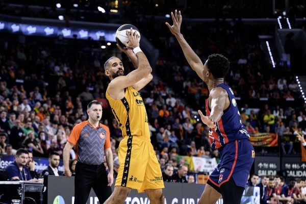 El Kosner Baskonia accede a semifinales tras derrotar a La Laguna Tenerfie