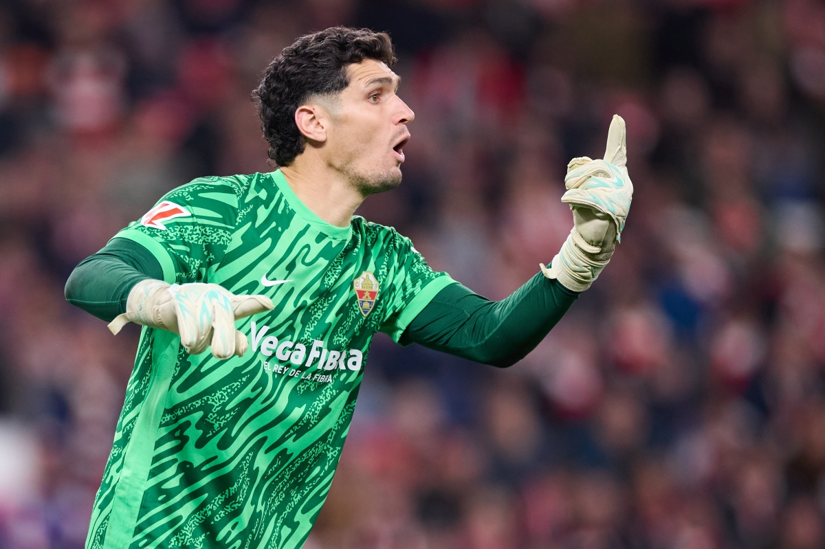 Dituro fue el mejor del Elche CF en Bilbao y eso qu cometió errores groseros