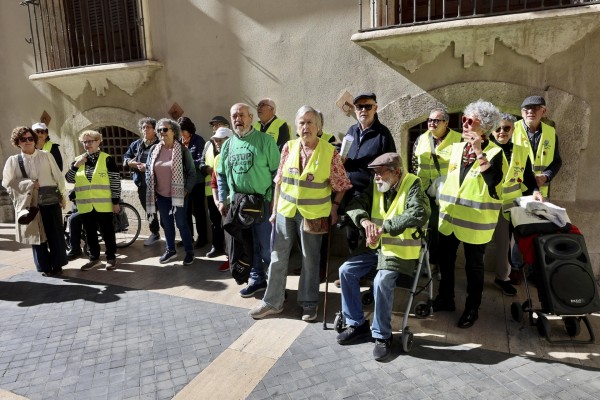 Colectivos sociales de Murcia salen a la calle contra el bloqueo del escudo social: 