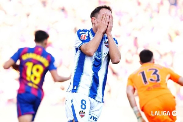 El Barça deja muy tocado al Levante UD