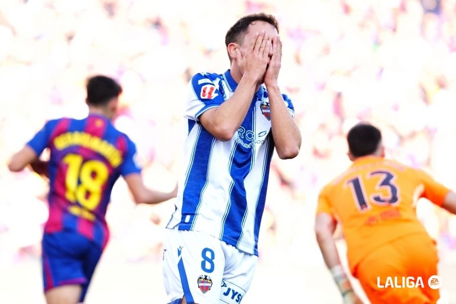 El Barça deja muy tocado al Levante UD