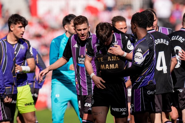 Cedidos Valencia CF: Sergi Tenés se estrena como goleador en el Valladolid