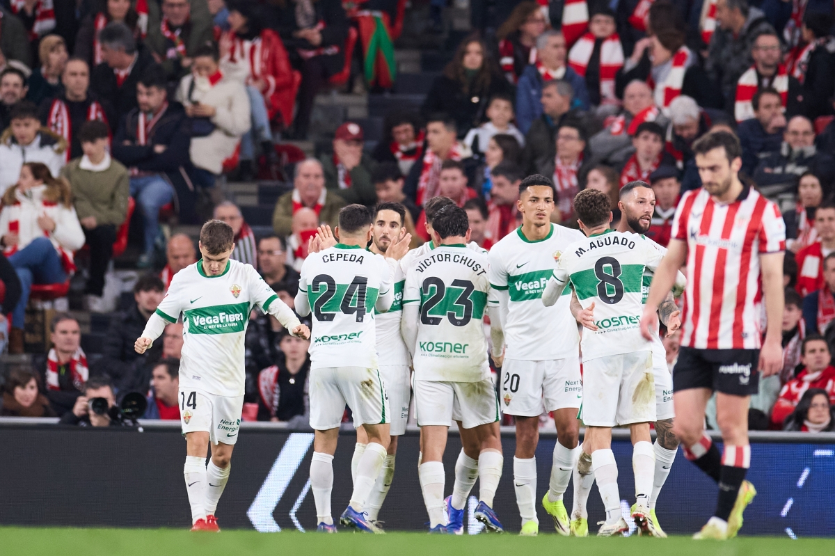 El Elche CF se mantiene fuera de la zona de descenso