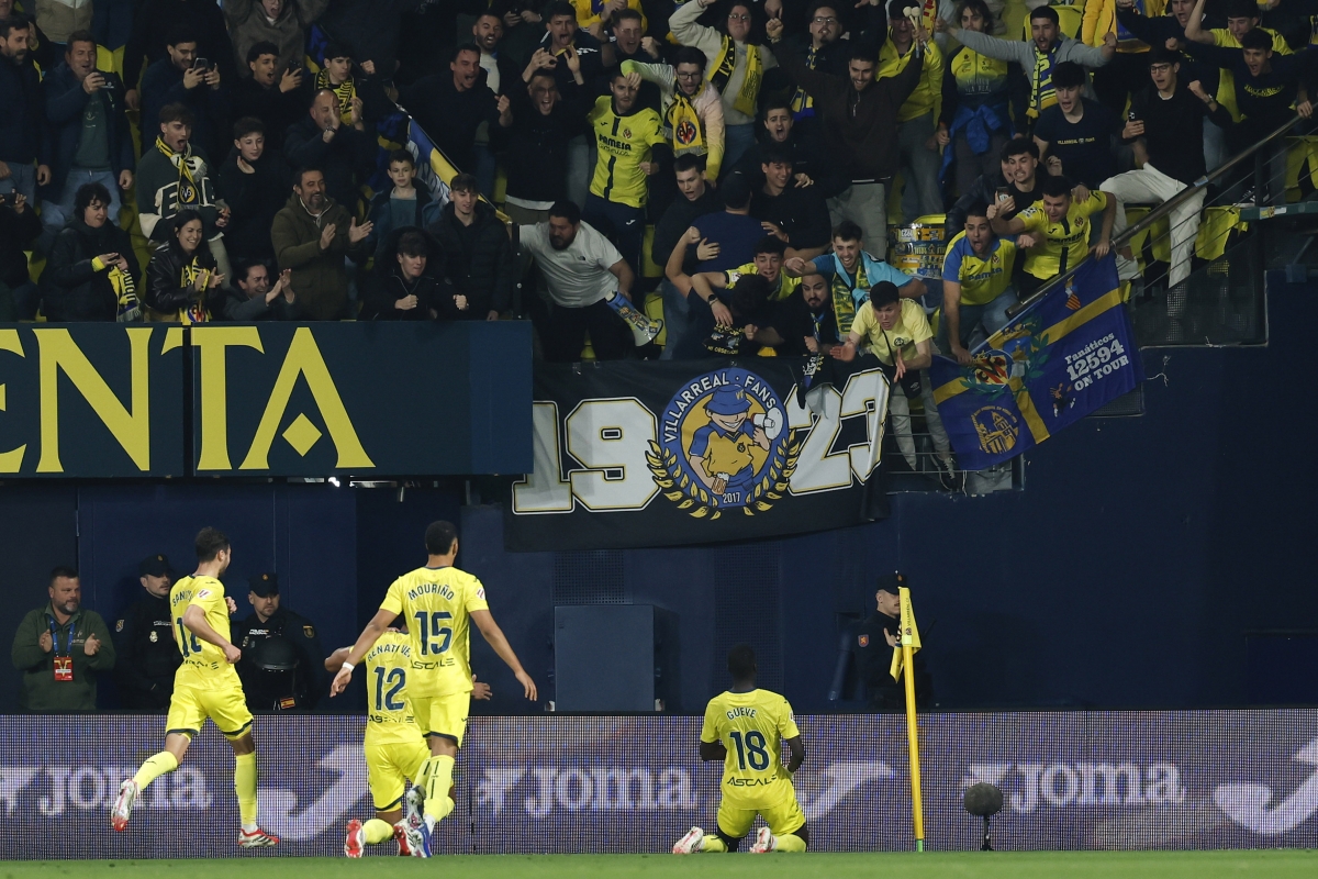 Las imágenes del derbi valenciano entre Villarreal y Valencia (2-1)