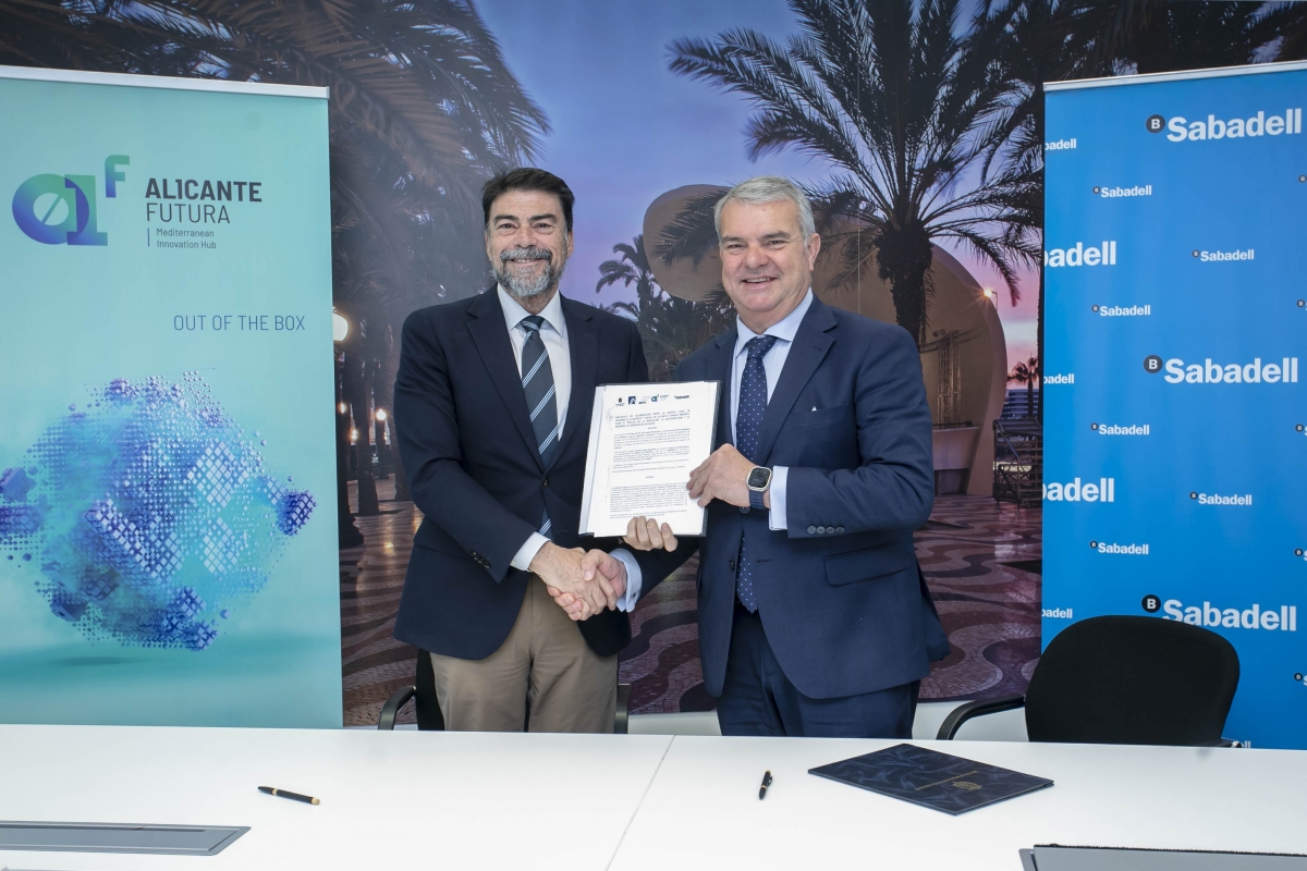 Alicante y Banco Sabadell se unen para reforzar el desarrollo del ecosistema innovador alicantino