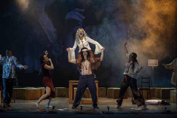 La compañía murciana Alquibla Teatro echa el telón a sus 42 años sobre los escenarios este sábado en el Teatro Romea