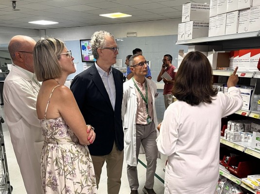 El consejero Pedreño anima a la población de riesgo a usar preservativos para evitar contagios de la viruela del mono