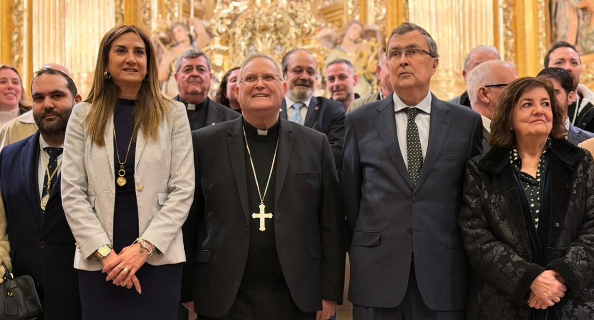 Patricia Fernández, el obispo Lorca Planes, José Ballesta, y María Dolores García.