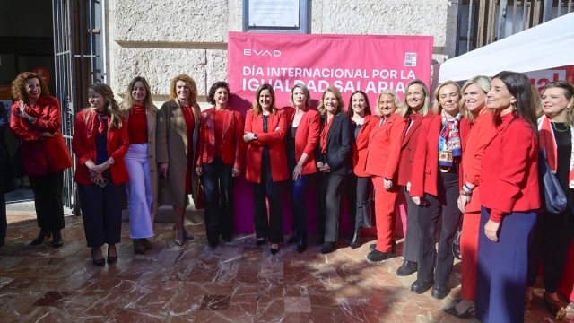 València firma un convenio con EVAP para visibilizar el trabajo de las mujeres en sectores punteros