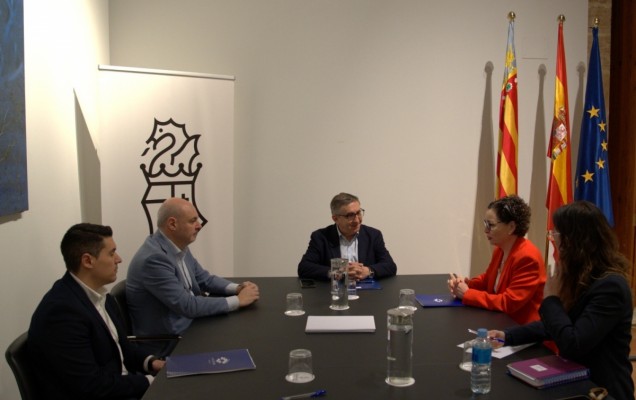 Rovira defiende los beneficios fiscales para el relevo generacional en la empresa familiar