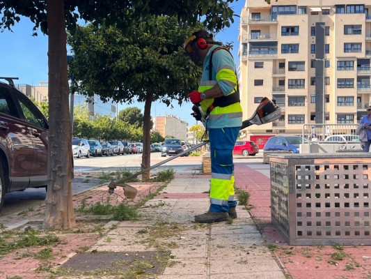 Murcia pone en marcha el Plan Intensivo de Desbroces en los barrios y las pedanías