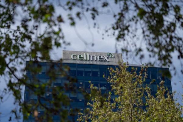 Cellnex: El riesgo de un elevado endeudamiento y su impacto en la evolución bursátil