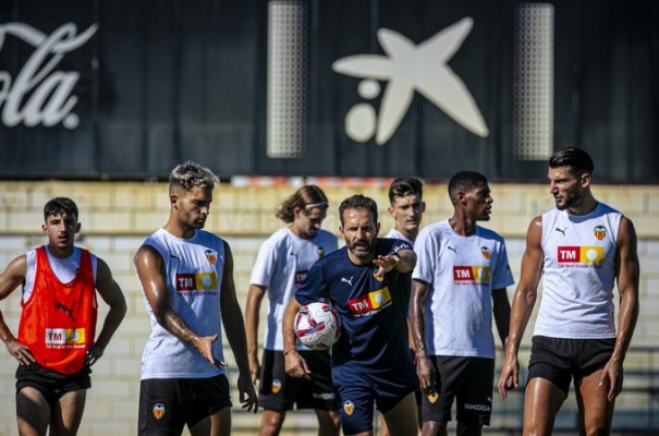 Baraja sufrió su primera remontada en Mestalla como técnico del Valencia