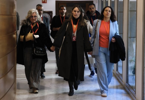 Las asociaciones de familiares de fallecidos en la Dana cargan contra Mazón: 