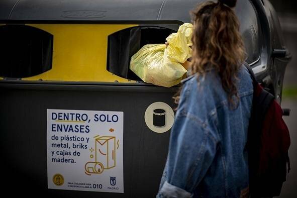 El Ayuntamiento de València impulsa una campaña escolar para concienciar sobre el reciclaje

