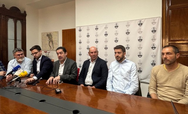 L'Alcoià y el Comtat se quedan sin Oficina Xaloc: denuncian la falta de convenio y los impagos de la Generalitat 
