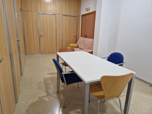 Come o descansa sin interrumpir tu estudio: la Biblioteca de Alboraya estrena su zona tuper