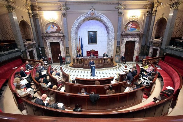 Catalá encarga un informe a la Asesoría Jurídica para determinar si Domio incumplió los pliegos de la permuta