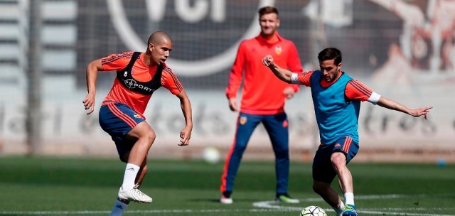 Ayestarán no 'perdona' a Feghouli en una lista sin Diego Alves