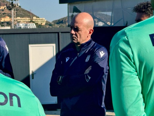 Juanlu Bernal regresa al cuerpo técnico del Efesé de la mano de Íñigo Vélez