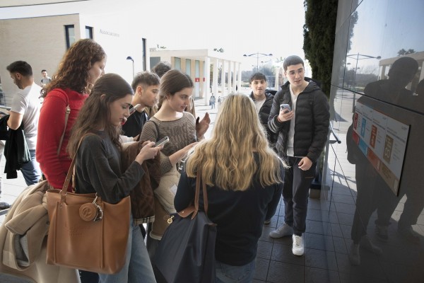 La Cátedra Increa convierte la UJI en un escenario de innovación con el primer Street Escape Emprendedor