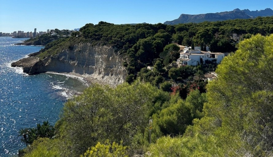 Benissa concede licencia al hotel de Patmore y a seis villas de lujo en el último tramo 'virgen' de su litoral