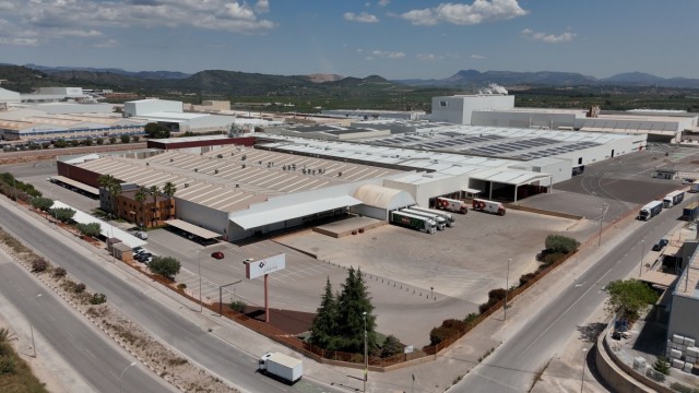 Grupo La Plana invertirá 14 millones en un almacén automatizado que triplicará su capacidad logística en Onda