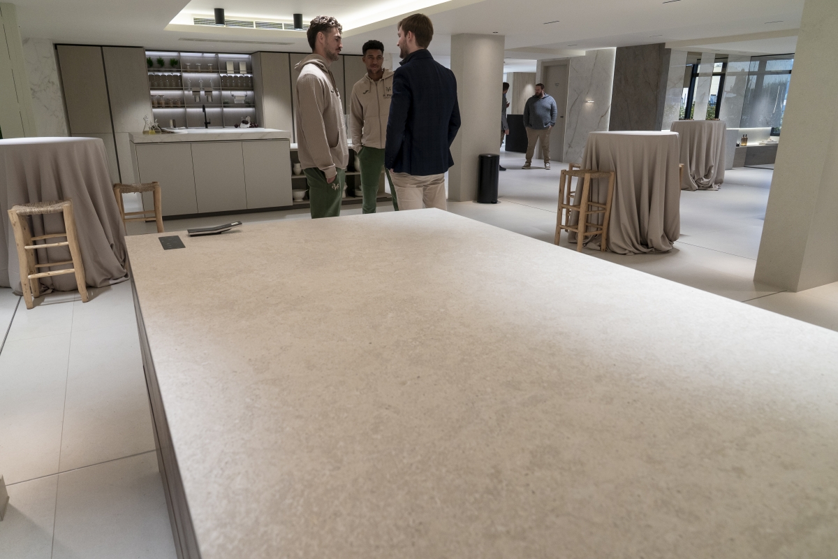 Ascale sitúa la innovación y la evolución de superficies como ejes de su propuesta en Cerámica Experience