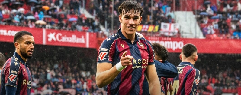 Carlos Espí: “Mi familia y yo estamos muy contentos con esta renovación”