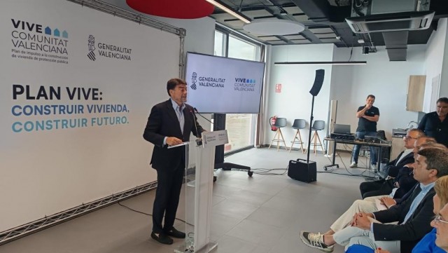 Alicante suple al arquitecto que compró una de las VPP de Les Naus en la comisión sobre el Plan Vive