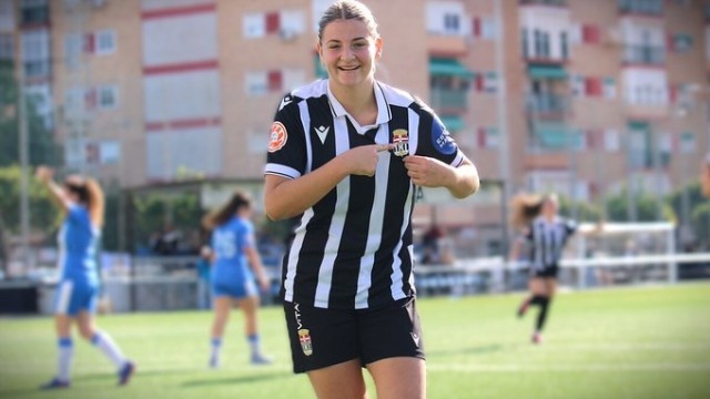 El Efesé-Alhama B femenino será en el estadio Cartagonova para conmemorar el 8M
