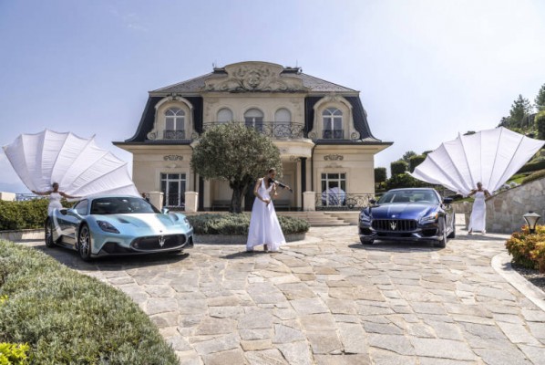 Maserati presenta los One-Off Quattroporte Grand Finale y MC20 Iris