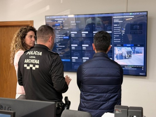 Archena estrena un sistema de videovigilancia capaz de leer las matrículas de los coches