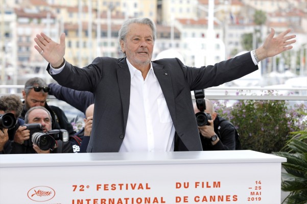 Muere a los 88 años Alain Delon, leyenda del cine francés
