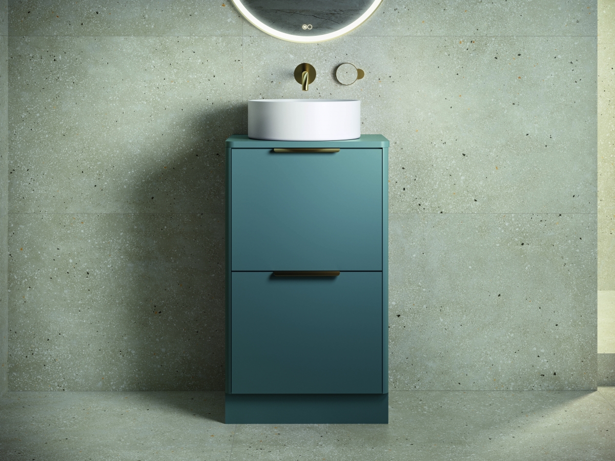 La castellonense APE Grupo invertirá siete millones en 2026 en su división de baño: prevé aumentar su facturación un 25% en tres años