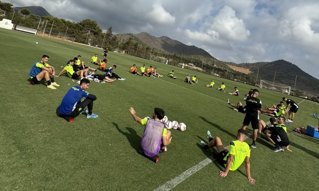 El Efesé inscribe a sus 20 futbolistas y ya cuenta con todos excepto con el lesionado Gonzalo Verdú 