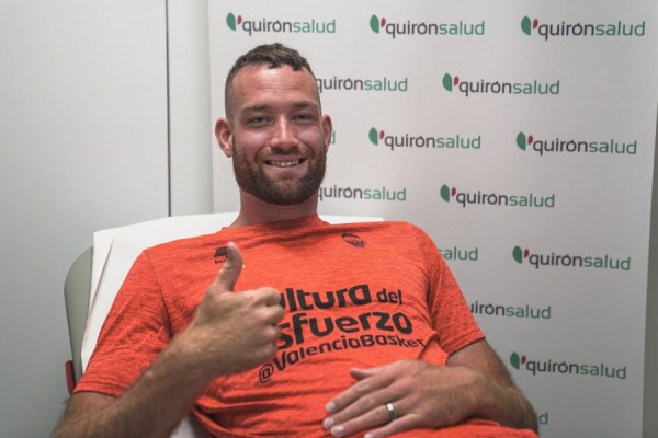 Las cinco incorporaciones del equipo masculino completan su fichaje con Valencia Basket