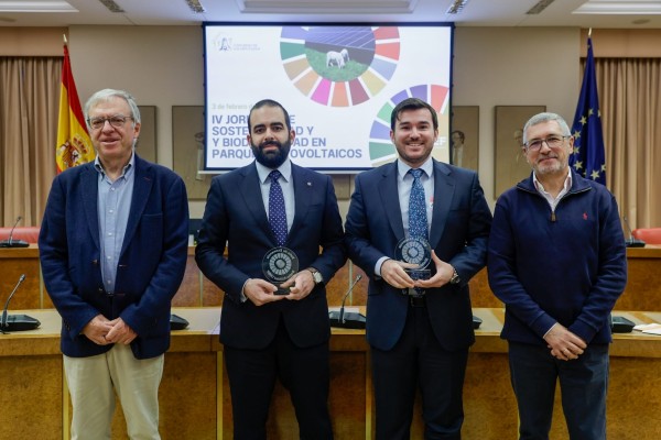 Renovalia recibe el Sello de Excelencia en Sostenibilidad de UNEF por su planta fotovoltaica de 126 MW en Guadalajara
