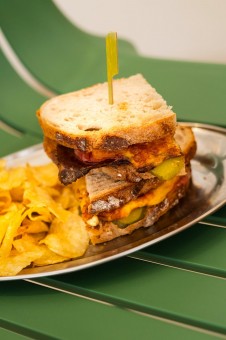 Cubanito en Navel Café